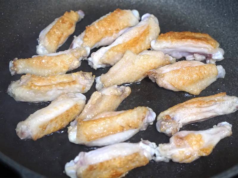 uracie krídelká s lotosovým koreňom a batátmi krok 3