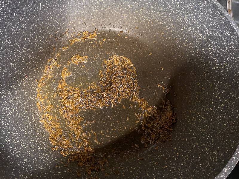 Indické zemiaky s baklažánom krok 2