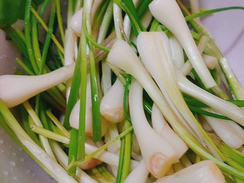 Hovädzie mäso restované s čerstvou cibuľkou krok 3