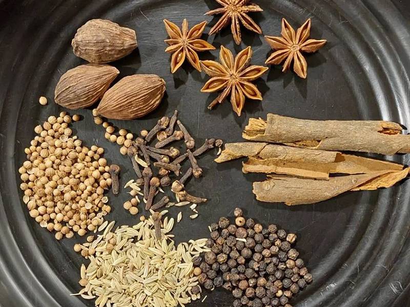Recept na tradičnú vietnamskú kuraciu polievku krok 1